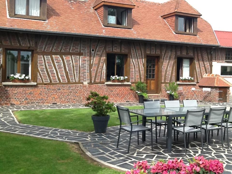 Les Chambres De Paule Thieulloy-l'Abbaye 外观 照片